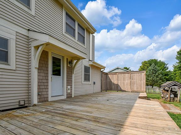 3rd image of 12054 Twincreek Dr NW
