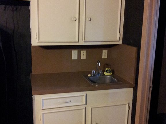 kit area apt upstairs