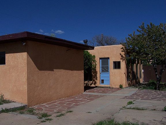 1688 sq ft on .25 acre lot