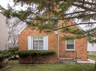6322 W Lincoln Ave, West Allis, WI 53219