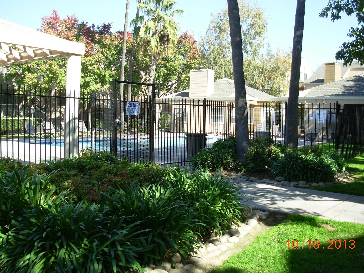 1019 Dornajo Way — Photo 3
