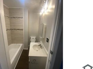 2003 Hollins St #B, Baltimore, MD 21223