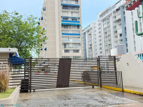 37 Avenida Isla Verde #10F, Carolina, PR 00979