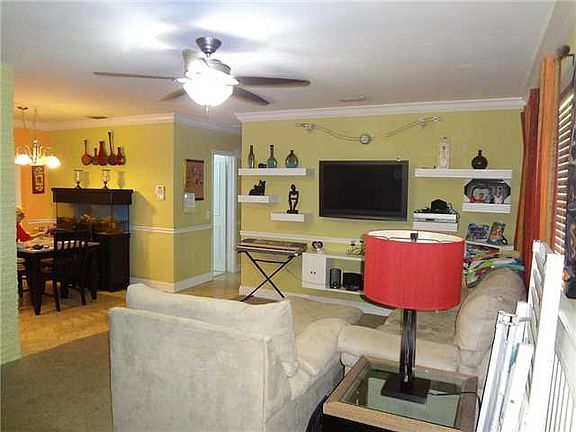 5th image of 2513 Jamaica Dr