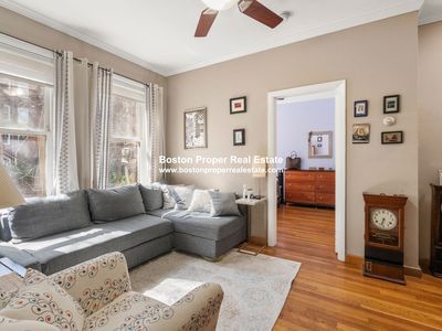 15 University Rd APT 32, Brookline, MA, 02445