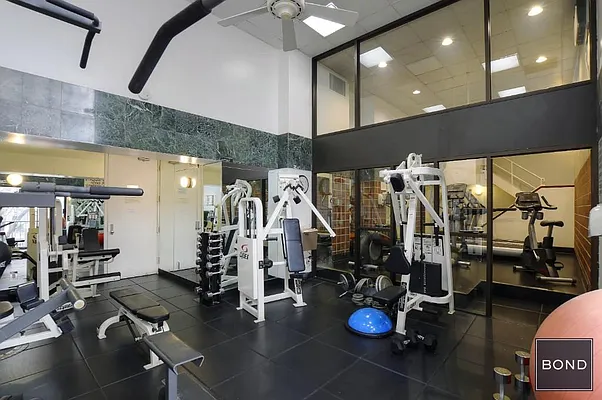 Rented by Bond New York | media 5