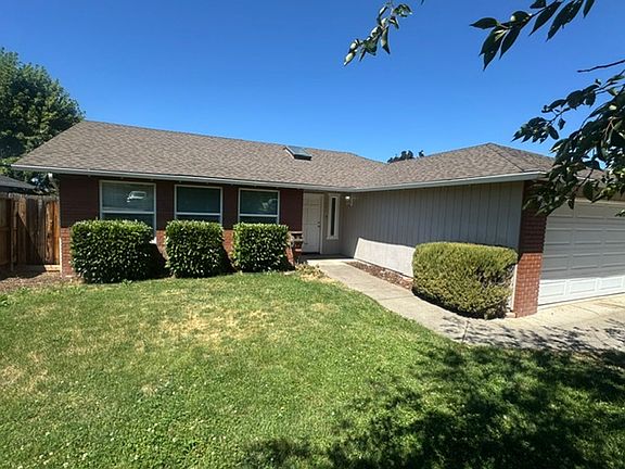 2nd image of 3051 Bron Cir