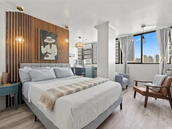 134 Kapahulu Ave #906, Honolulu, HI 96815
