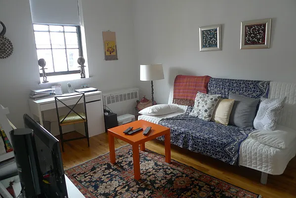 Rented by America Mecca Realty LLC | media 31