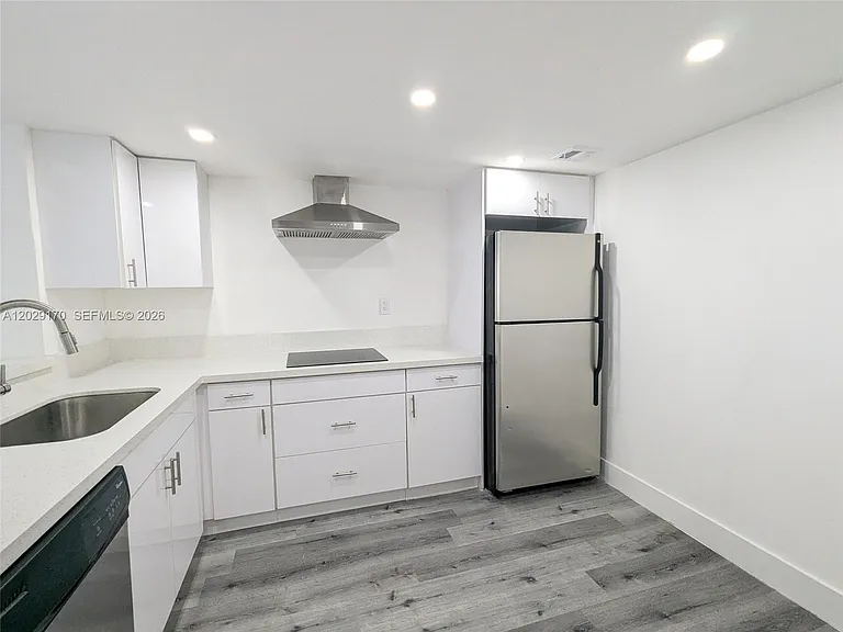 555 NE 15th St #12D — Photo 9
