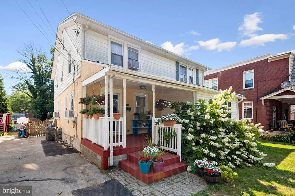 524 Alexander Ave photo 1