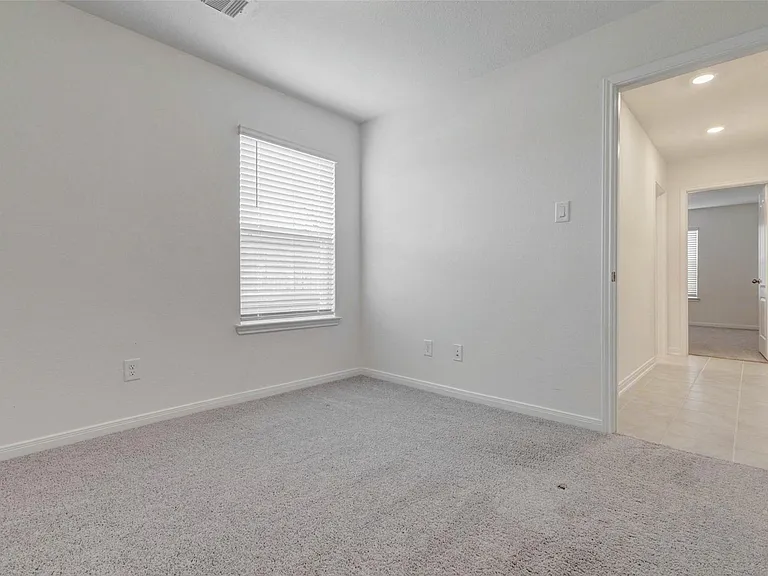 7706 Coral Key Dr — Photo 14