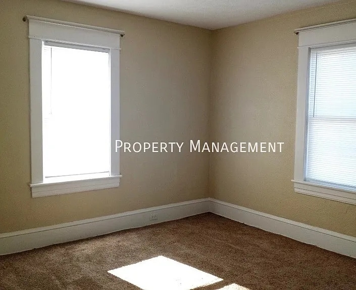 621 Elm Ave SE #2 — Photo 12