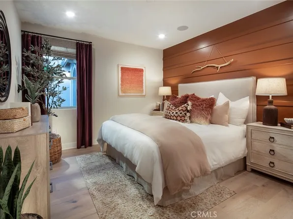 9001 Cerise Ln #103, Cypress, CA 90630