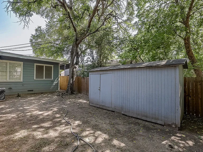 3931 Dexter Ave — Photo 13