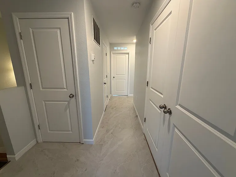 386 Madison Dr #MAIN — Photo 11