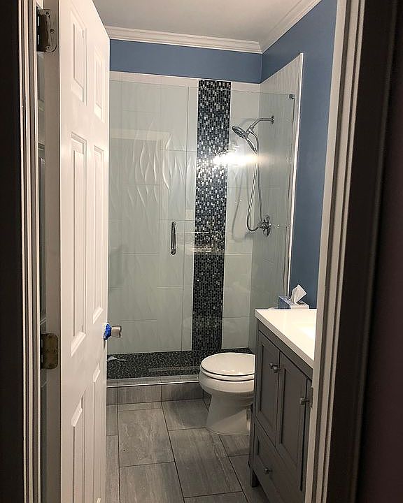 Upstairs Bath