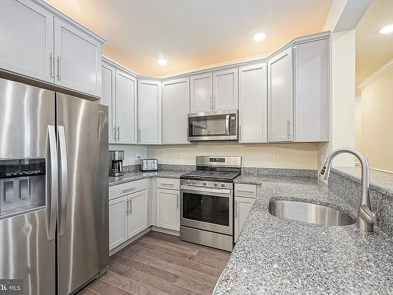5335 Palomino Ct — Photo 10