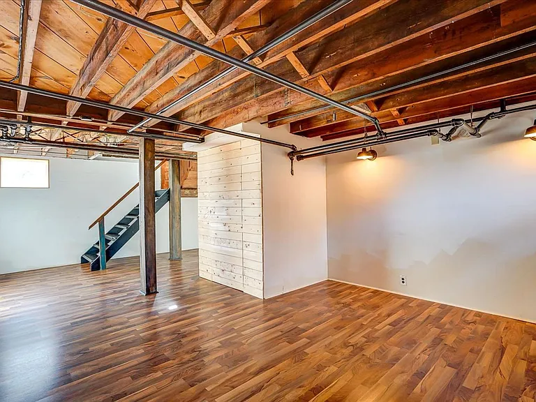 513 Troy Dr — Photo 30