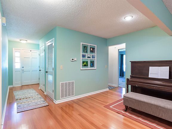 5th image of 11003 Percheron Dr