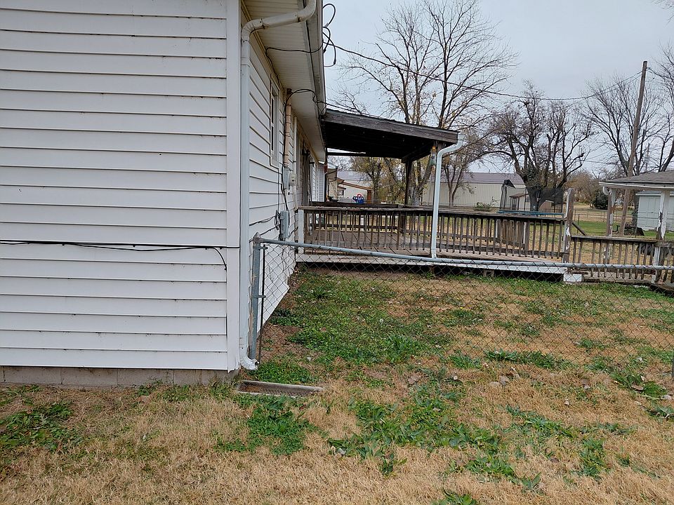 1st image of 301 E B Ave