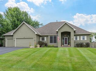 18181 Croixwood Ln, Eden Prairie, MN 55347