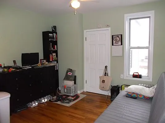 Rented by Aguayo & Huebener Brooklyn | media 20