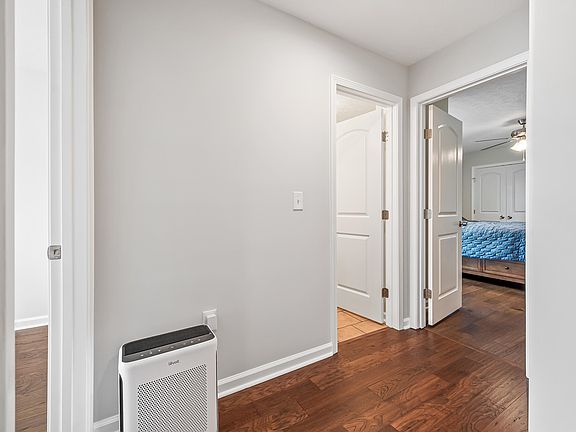 4th image of 108 Brady Dr
