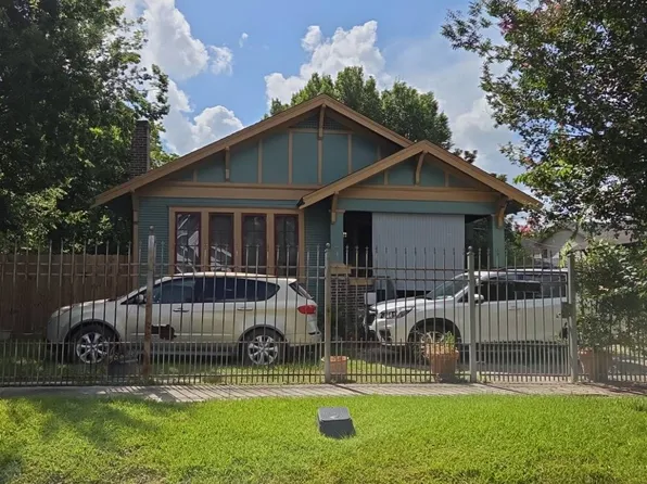 207 Greenwood St, Houston, TX 77011