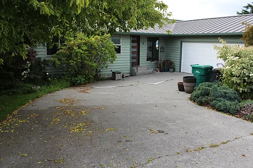 4402 Glasgow Way Photo 1