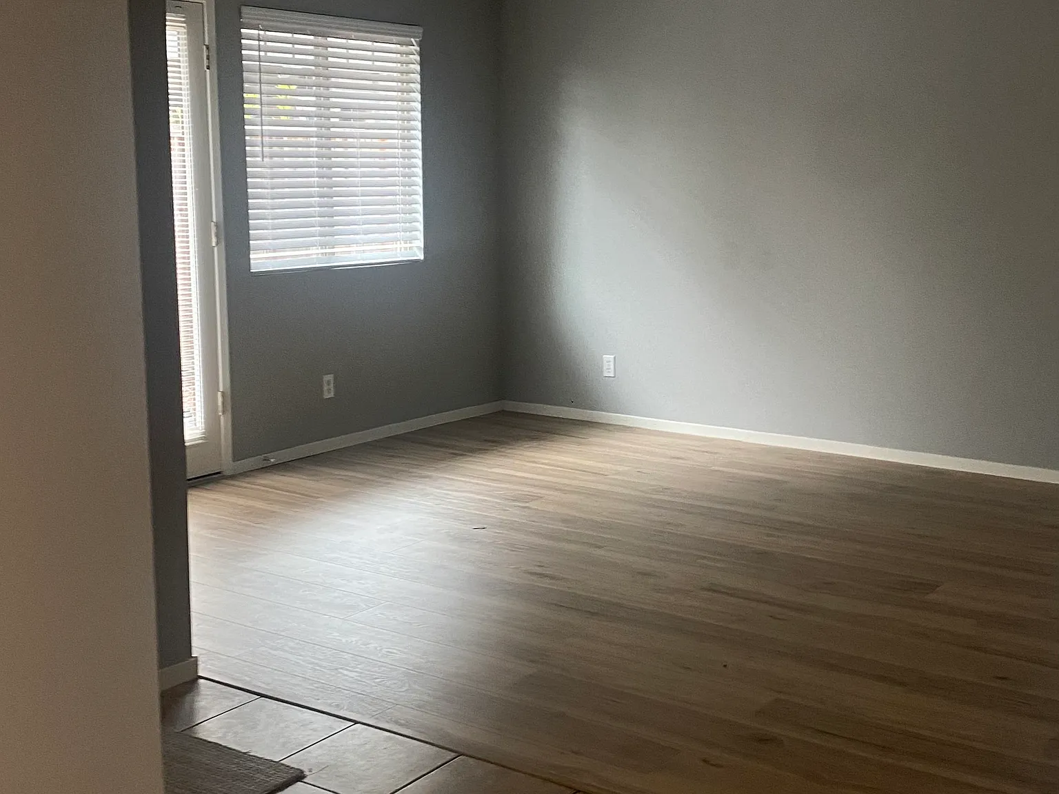 3 bed, 2.5 bath, 1250 sqft, $3,150 — Photo 3