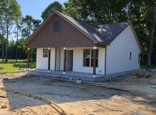 318 N Peedin Ave, Pine Level, NC 27568