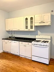 Rented by Bouklis Group