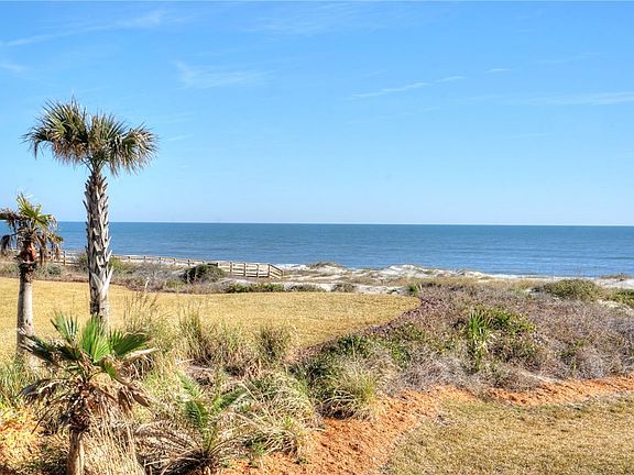 2nd image of 260/261 Sandcastles Ct #241