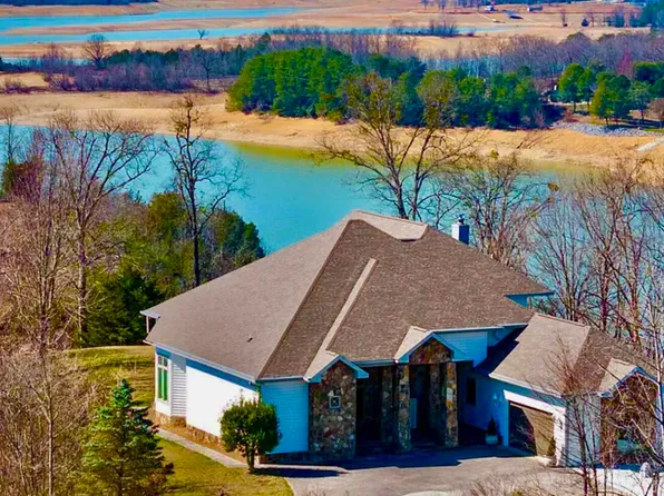 3467 Caywood Rd, Dandridge, TN 37725