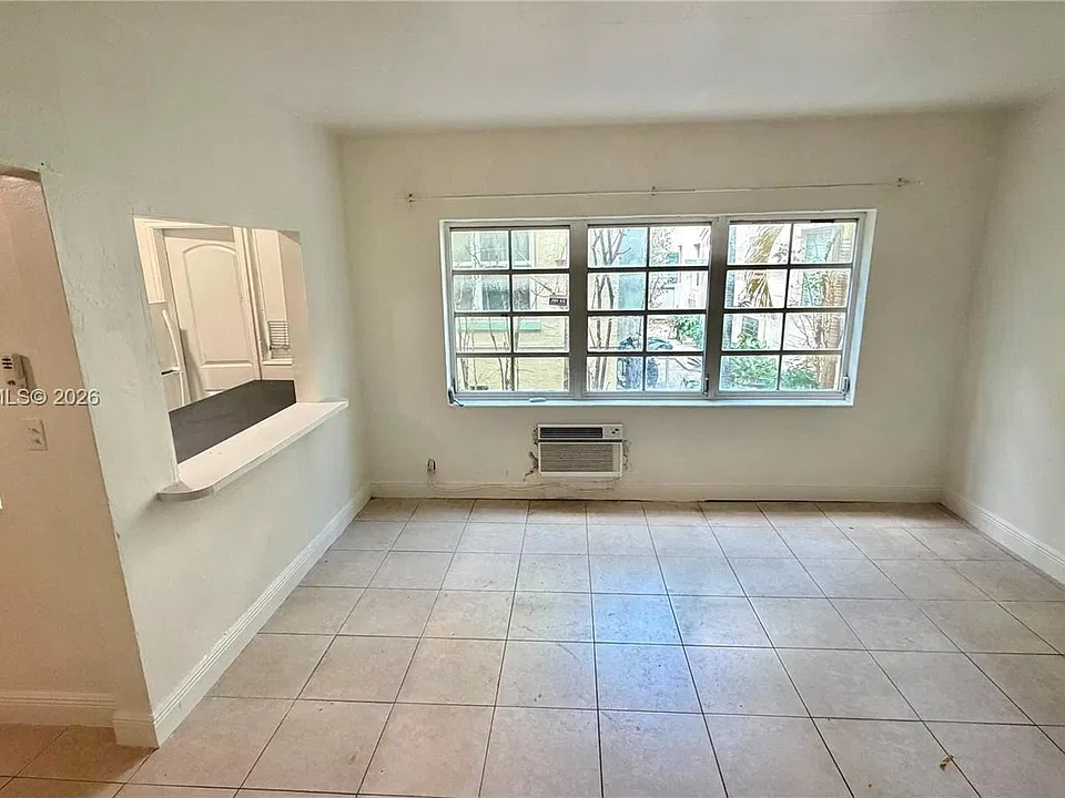 1021 Euclid Ave #3