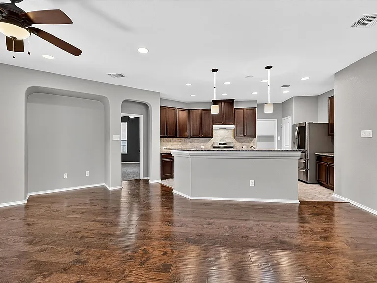 1049 Clove Hitch Rd — Photo 5