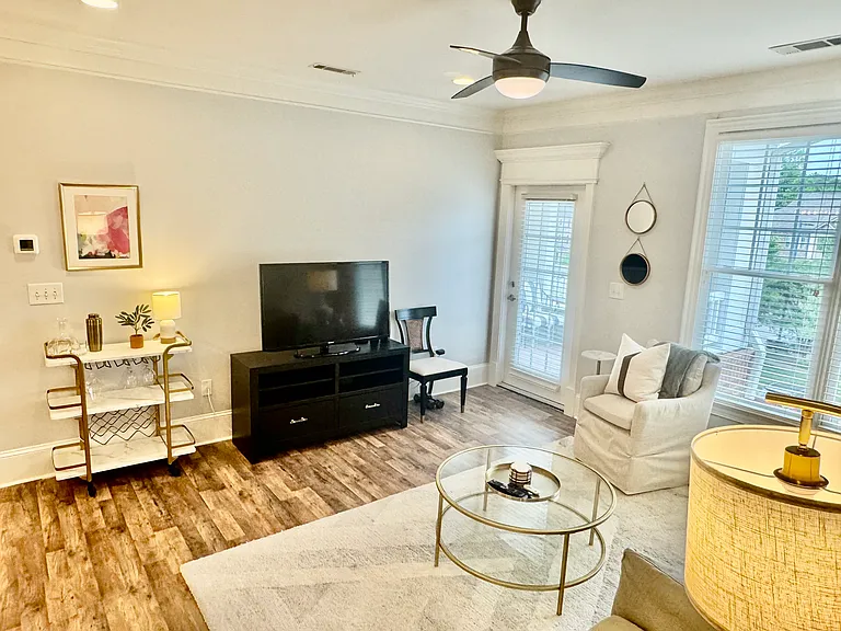 732 Portstewart Dr — Photo 2