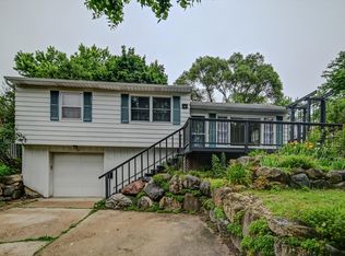 10 Bradford Ln, Madison, WI 53714