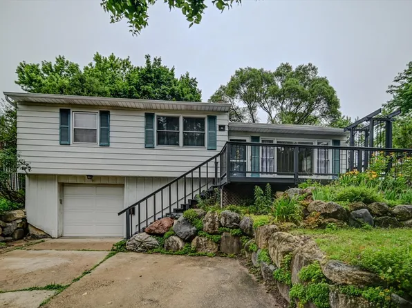 10 Bradford Ln, Madison, WI 53714