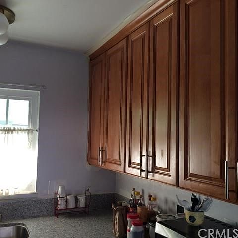 1st image of 326 S Gardenglen St