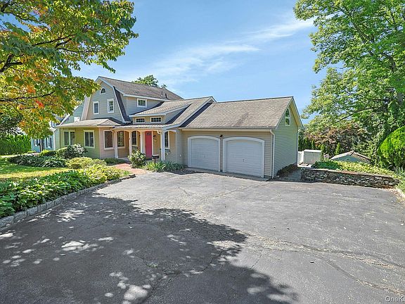 3rd image of 19 Wall Avenue
