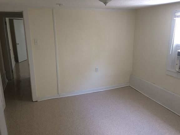 2nd image of 2225 Dauphine St #B