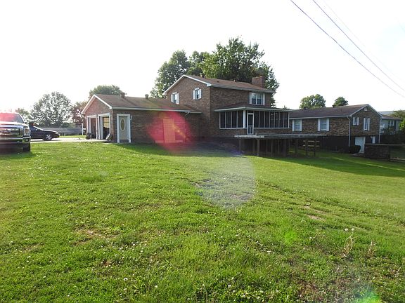 4th image of 2326 Old Main St