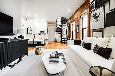 68 Thompson Street #PHA image 1 of 17