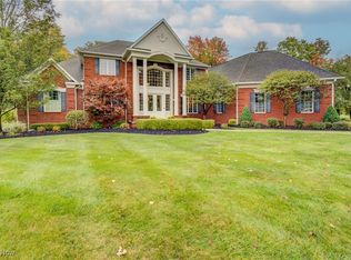 36765 Broadstone Dr, Solon, OH 44139
