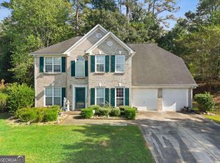 6833 Wynmeadow Dr, Stone Mountain, GA 30087