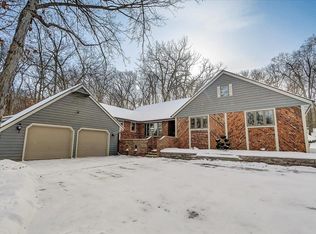 7221 Springfield Cir, Waunakee, WI 53597
