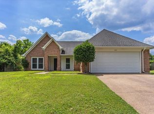 863 Cairn Creek Dr, Cordova, TN 38018
