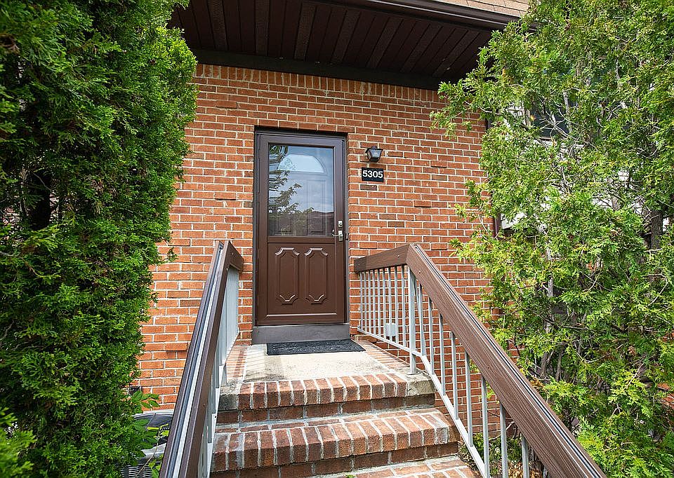 2nd image of 5305 N Oaks Blvd